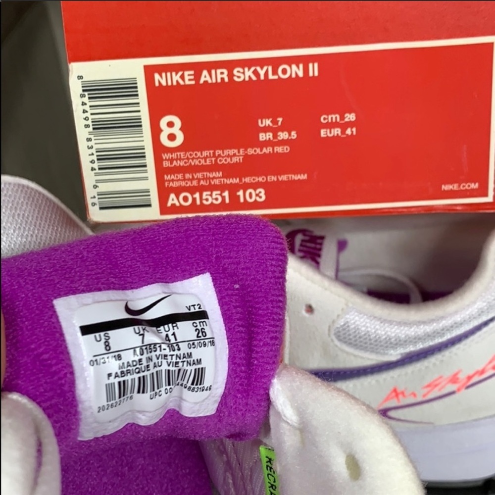 WMNS NIKE Air Skylon II white/court purple sola - Picture 6 of 8